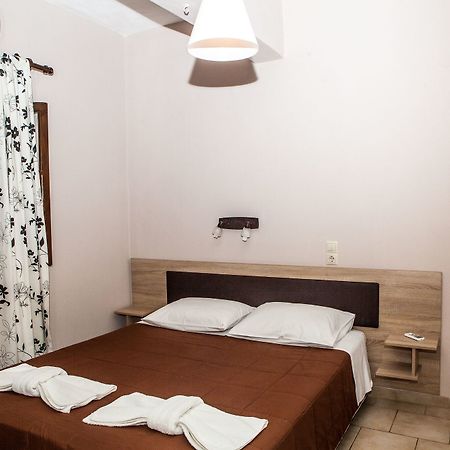 Eleana Apartments And Studios آغيوس غيوريوس المظهر الخارجي الصورة